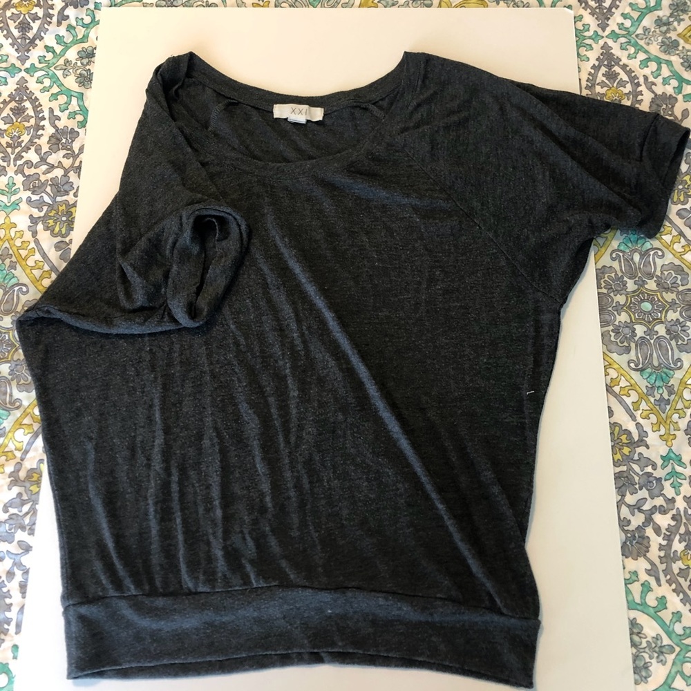 Forever 21 T-Shirt